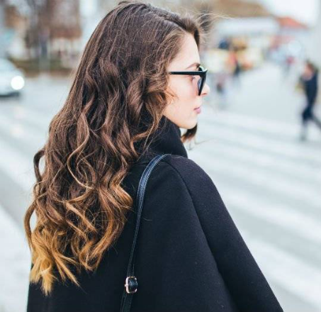 Castaño frío: 3 ideas para llevar el color de moda